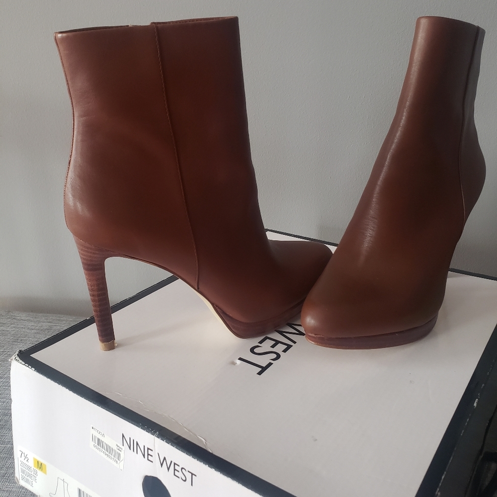 Ankle boots
